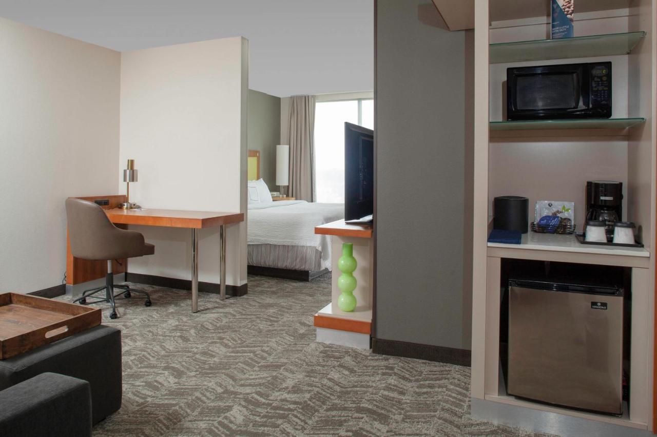 Springhill Suites Cincinnati North Forest Park Springdale Exterior photo