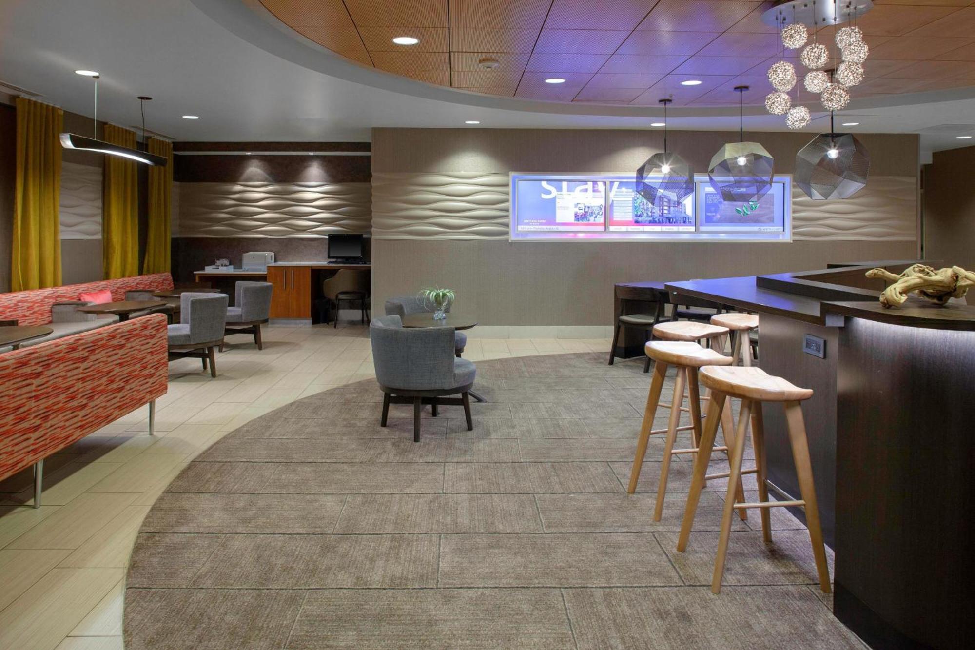 Springhill Suites Cincinnati North Forest Park Springdale Exterior photo