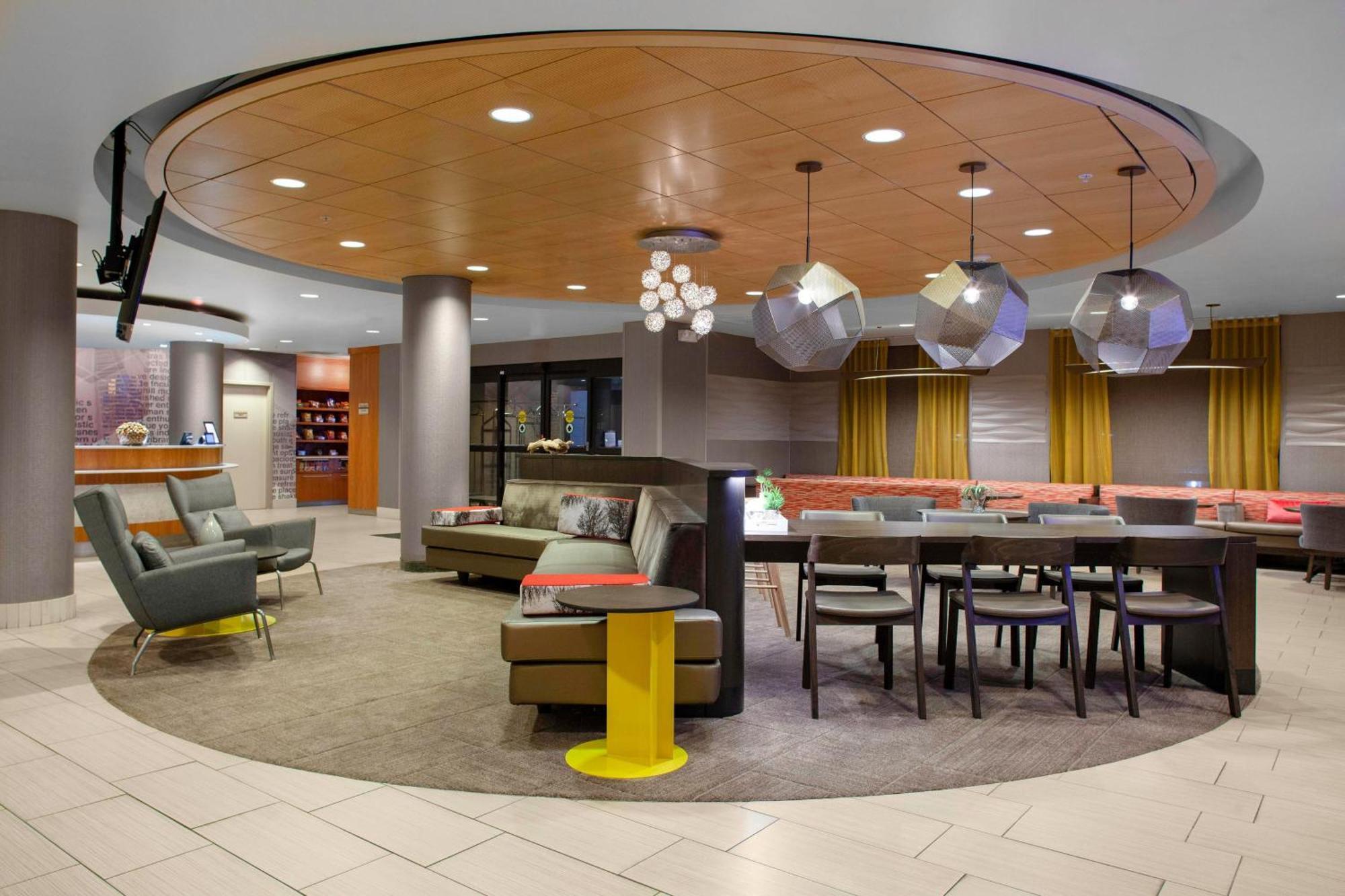 Springhill Suites Cincinnati North Forest Park Springdale Exterior photo