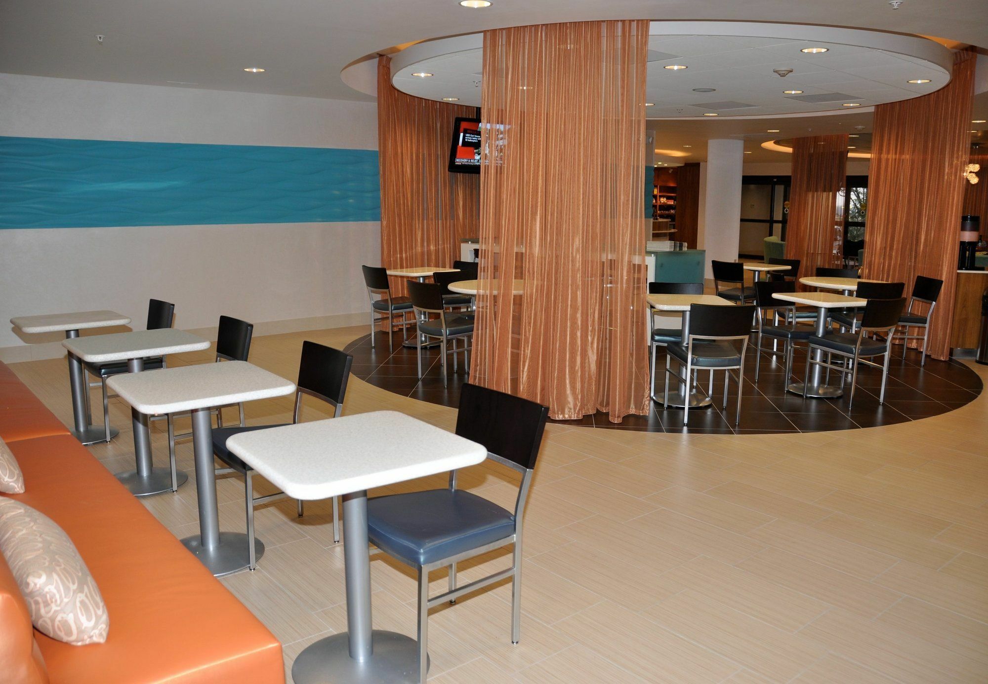 Springhill Suites Cincinnati North Forest Park Springdale Exterior photo